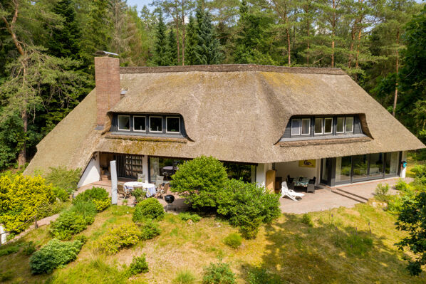 Blick vom Garten  auf das Haus
