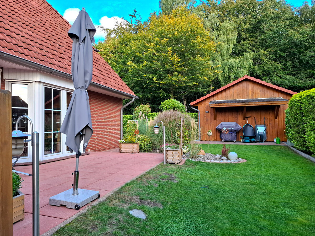 Eingebetteter Garten mit Hecken