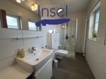 Modernes Badezimmer