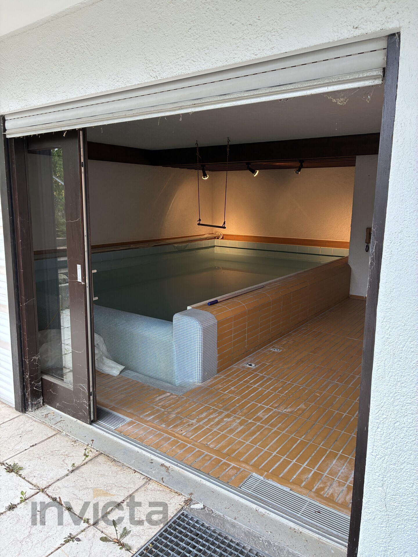Pool 1