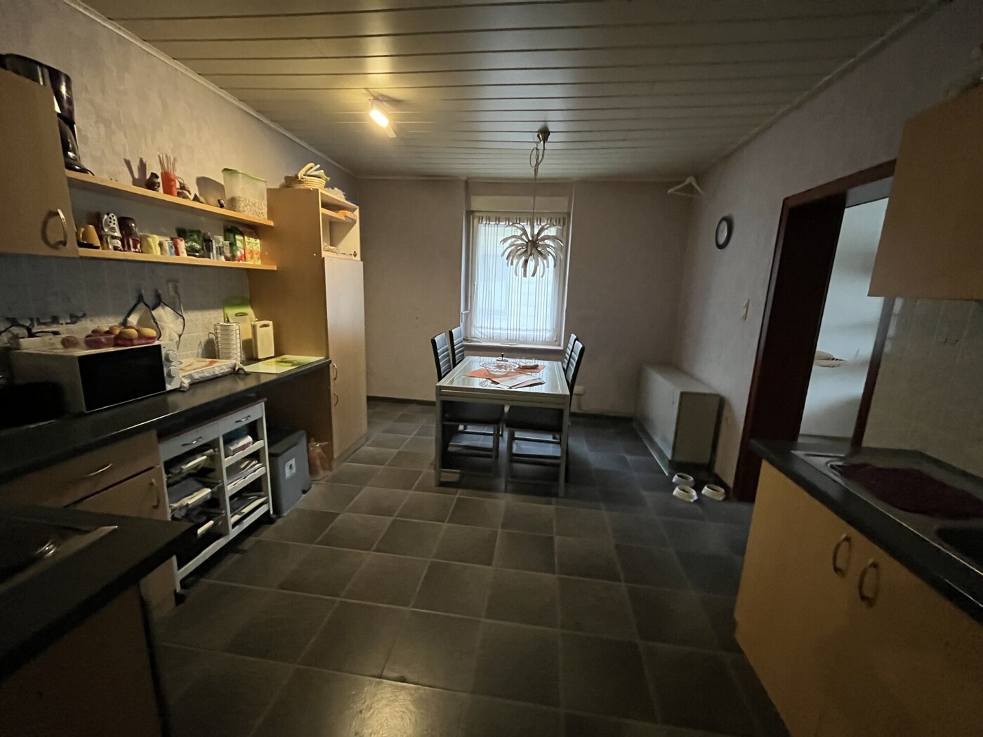 Küche der rechten Wohnung