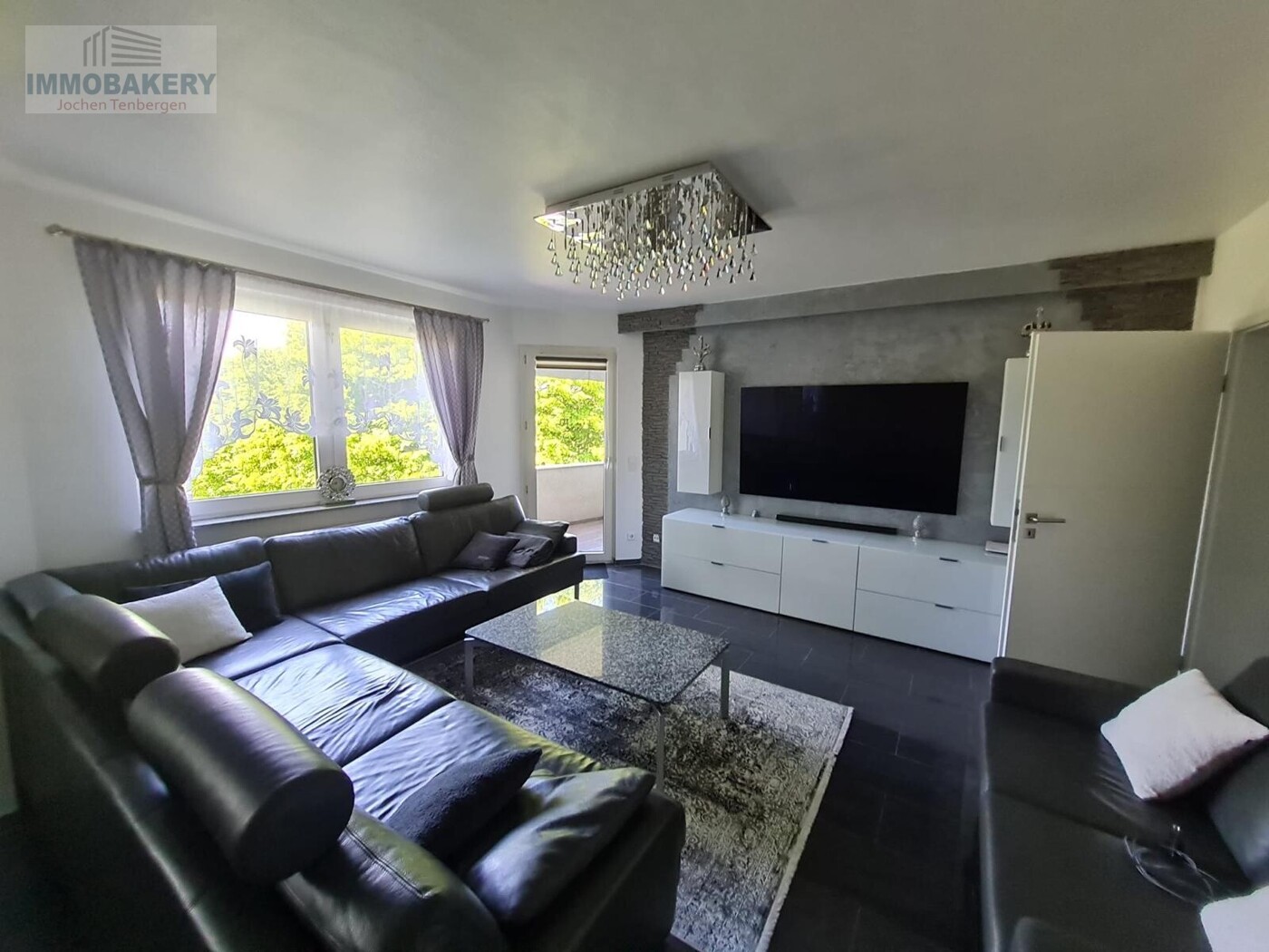 Wohnzimmer Blick von Esstisch