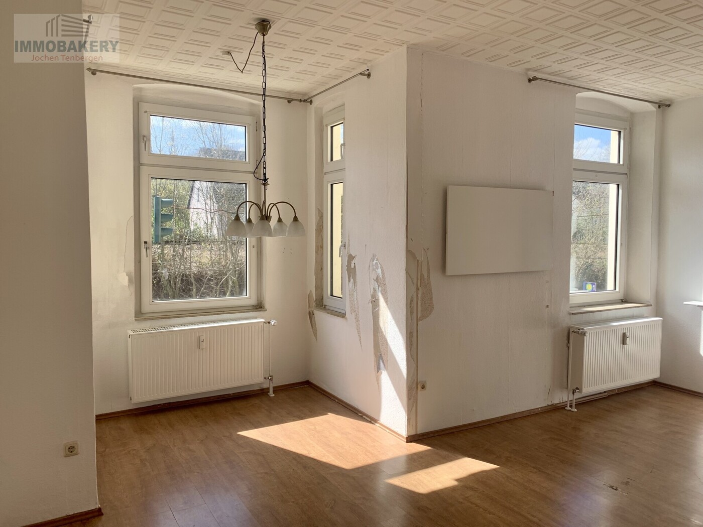 Wohnzimmer Blick zum Erker