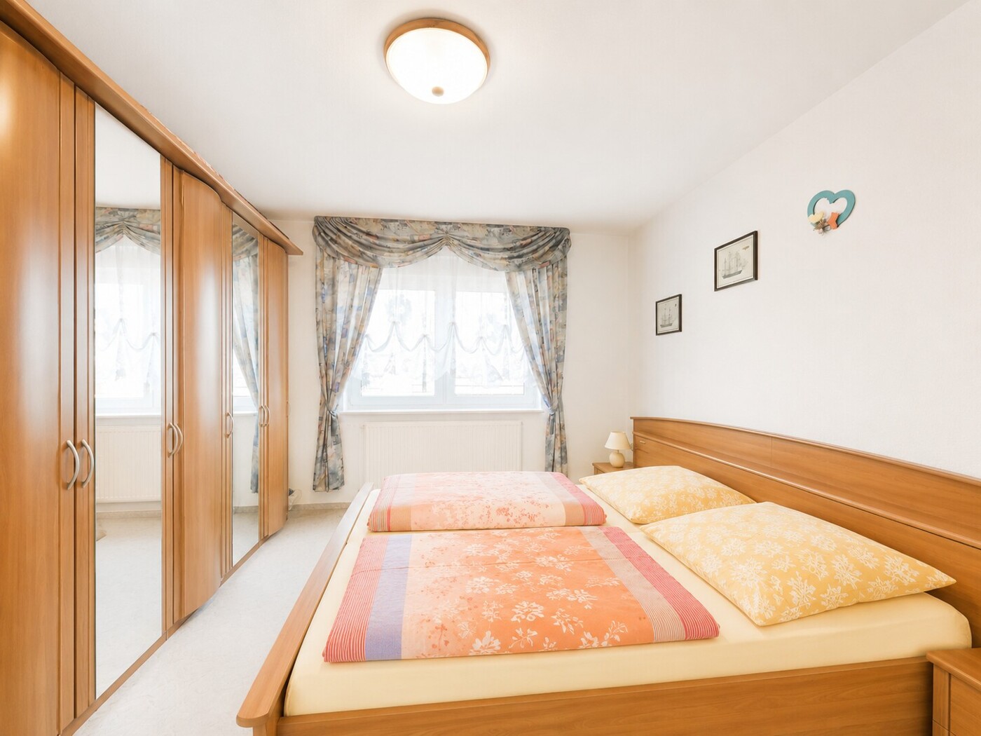 Gemütliches Schlafzimmer für erholsame Nächte