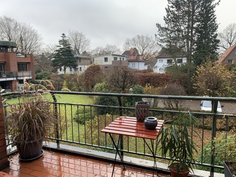 schöner Süd-Balkon