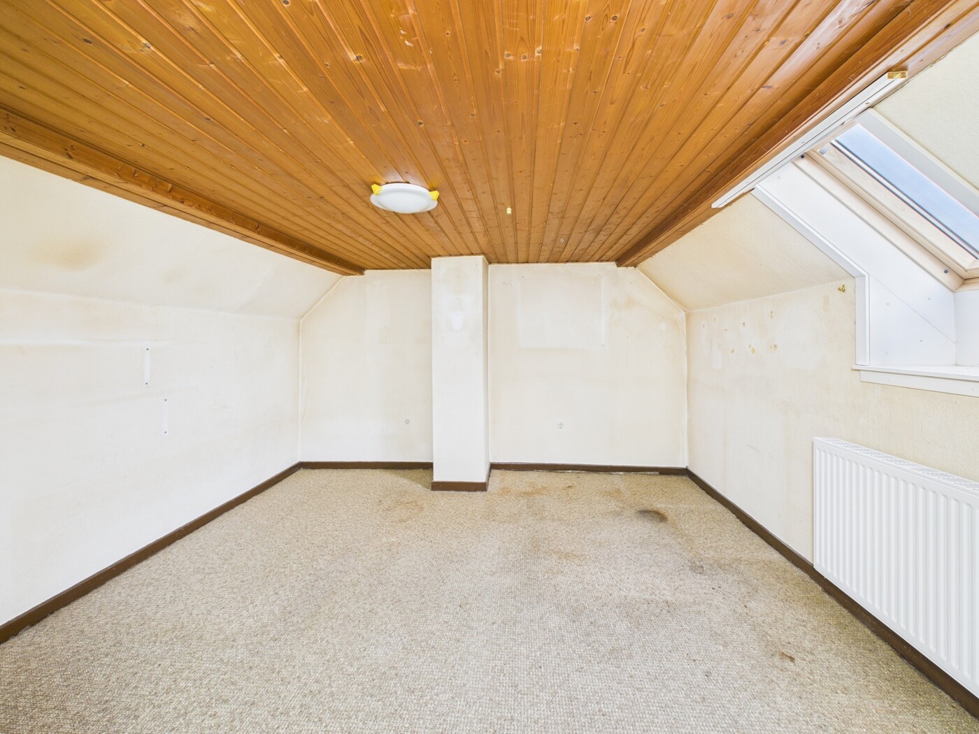 Schlafzimmer DG