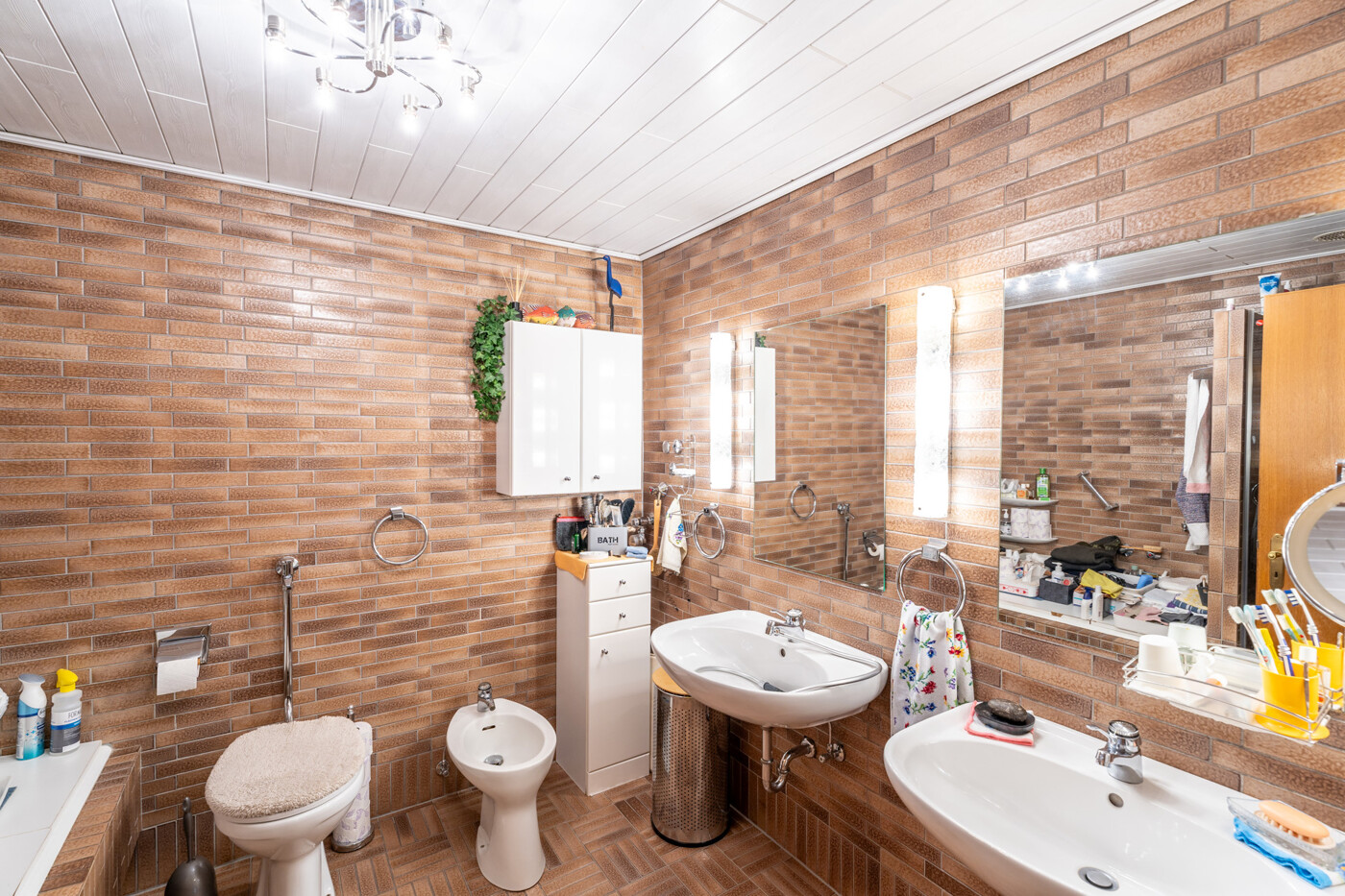 Badezimmer (ELW)