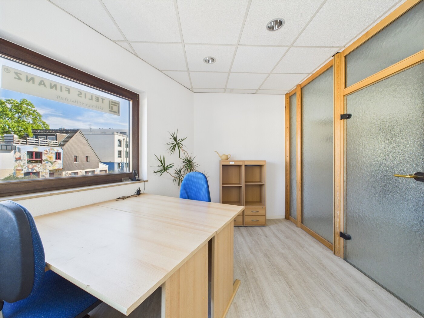 Büro 1