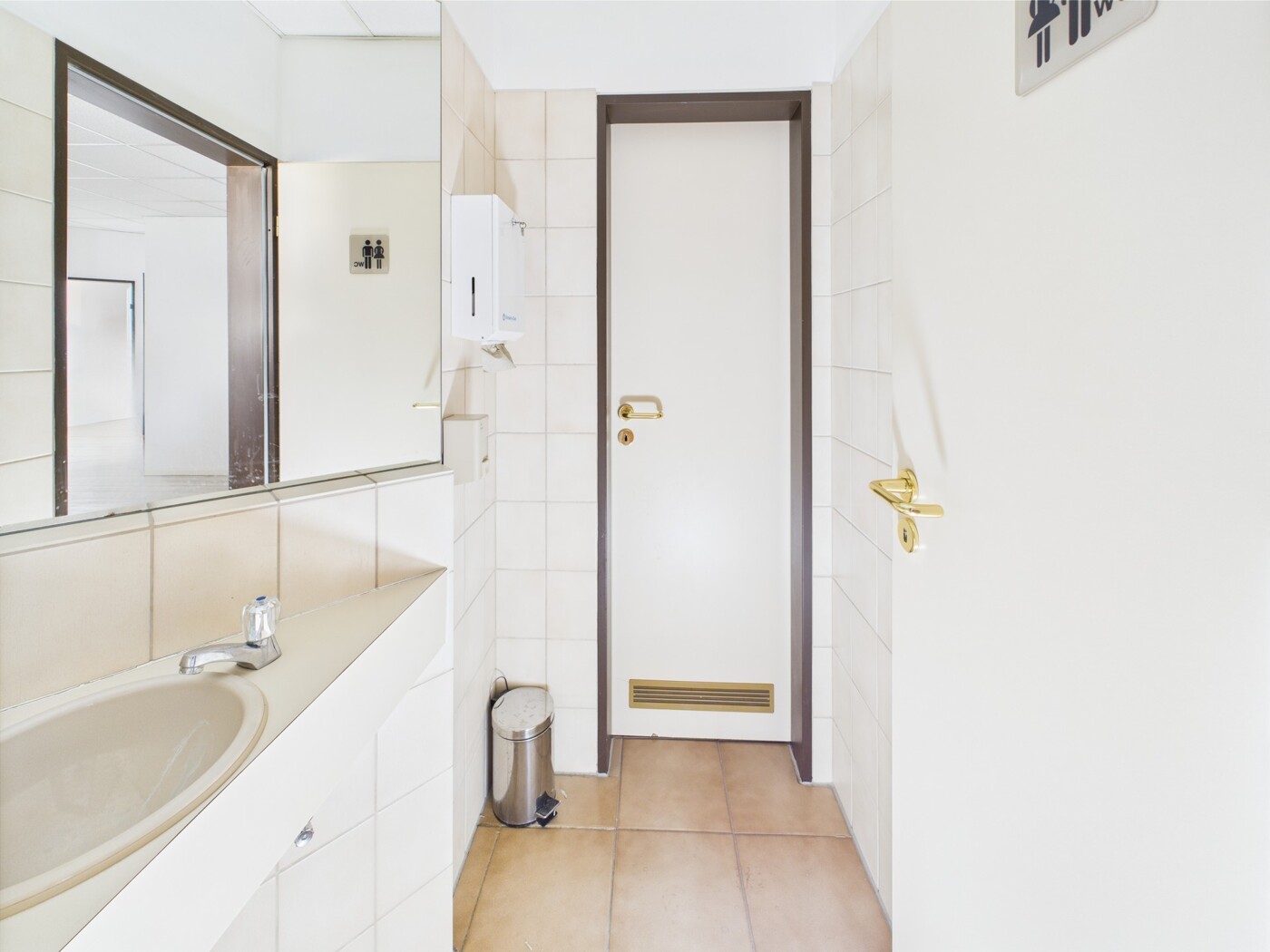 WC 1 