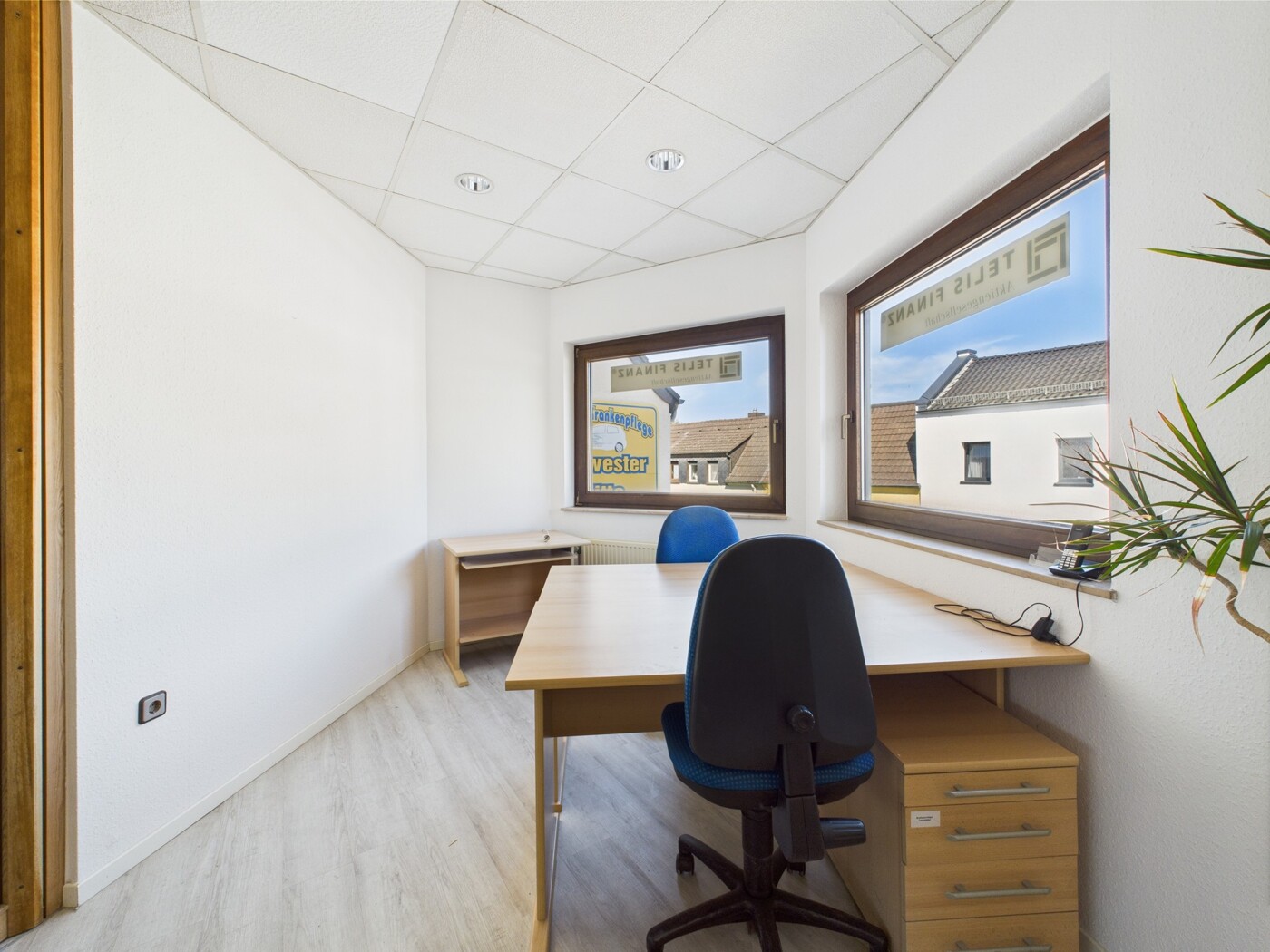 Büro 1