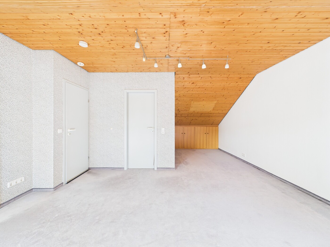 Schlafzimmer DG