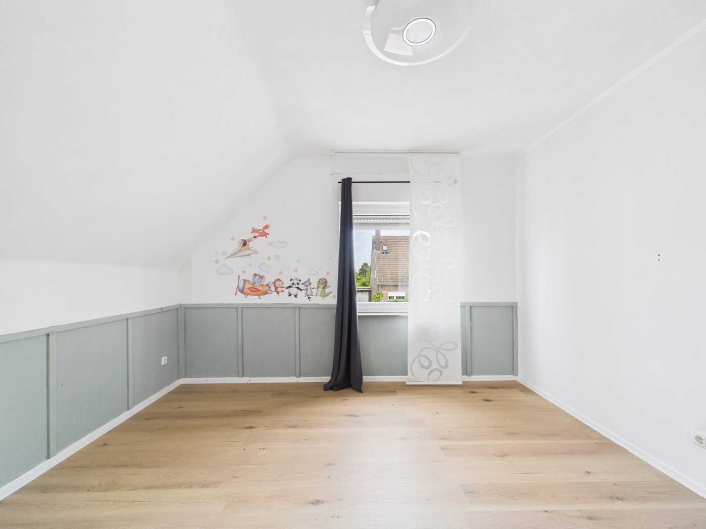 Schlafzimmer 2 DG