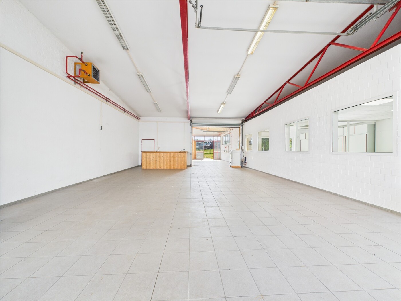 Hallenbereich 1