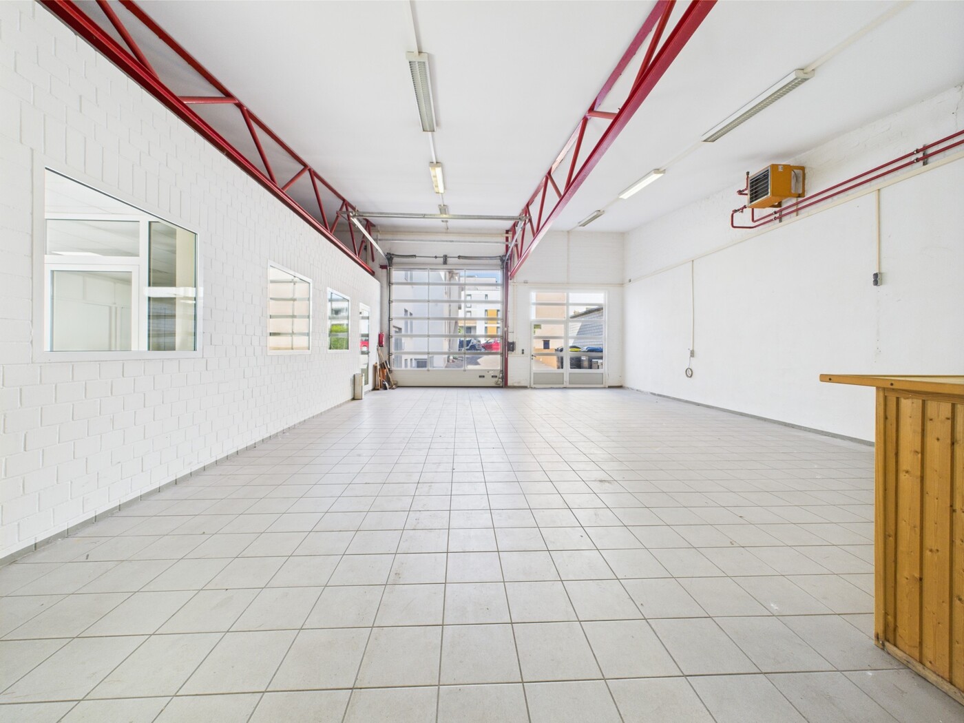 Hallenbereich 1