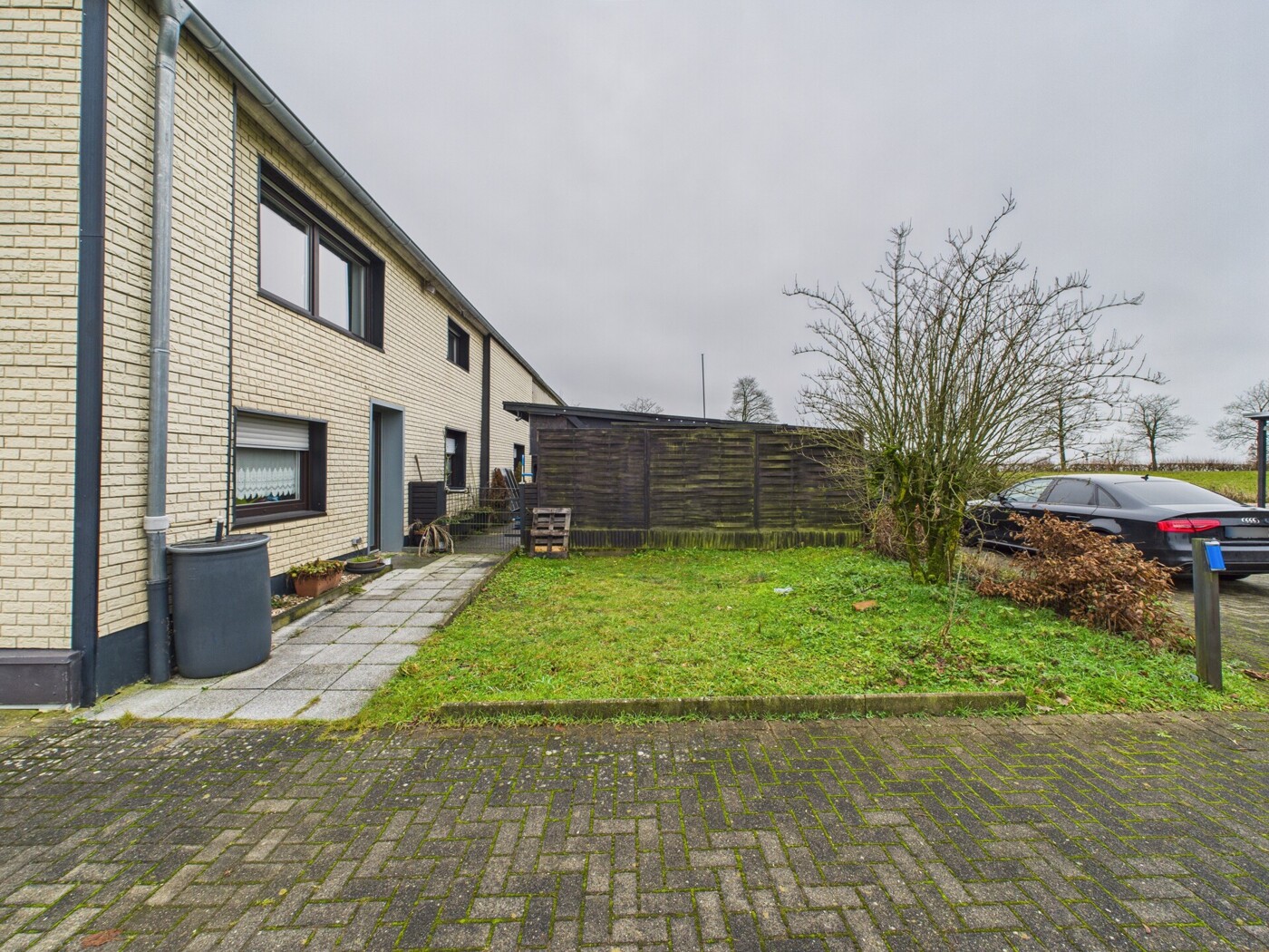 Außenbereich EG Whg. Hausnr.106a