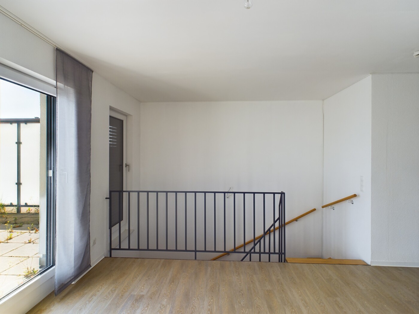 Offener Arbeitsbereich und Flur 2.OG