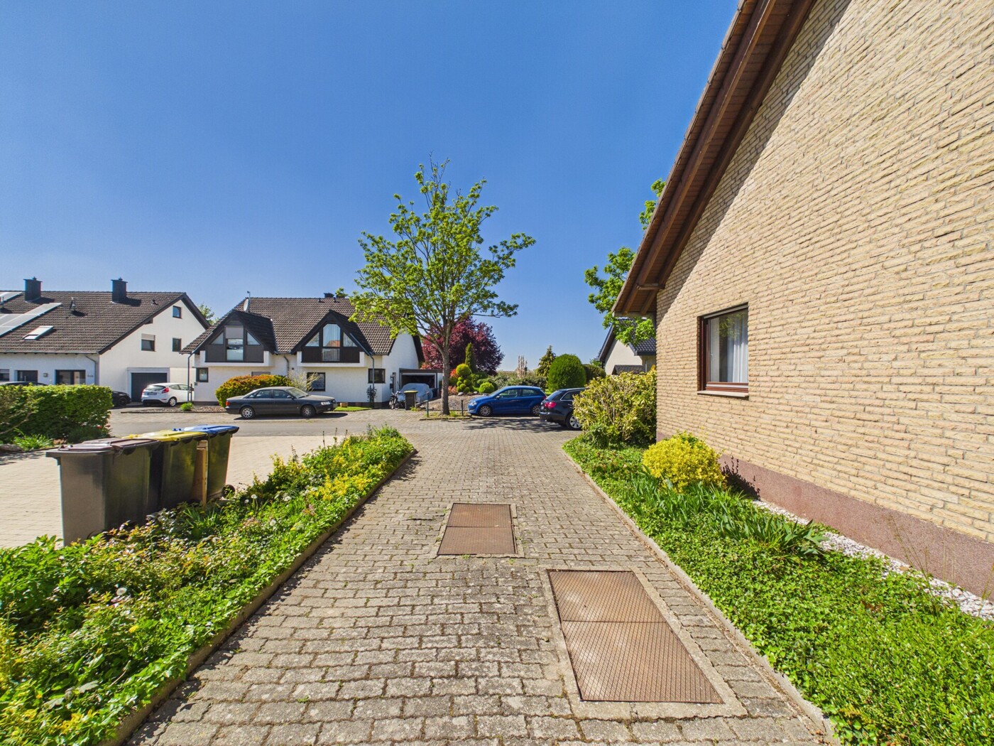 Einfahrt zum Garten