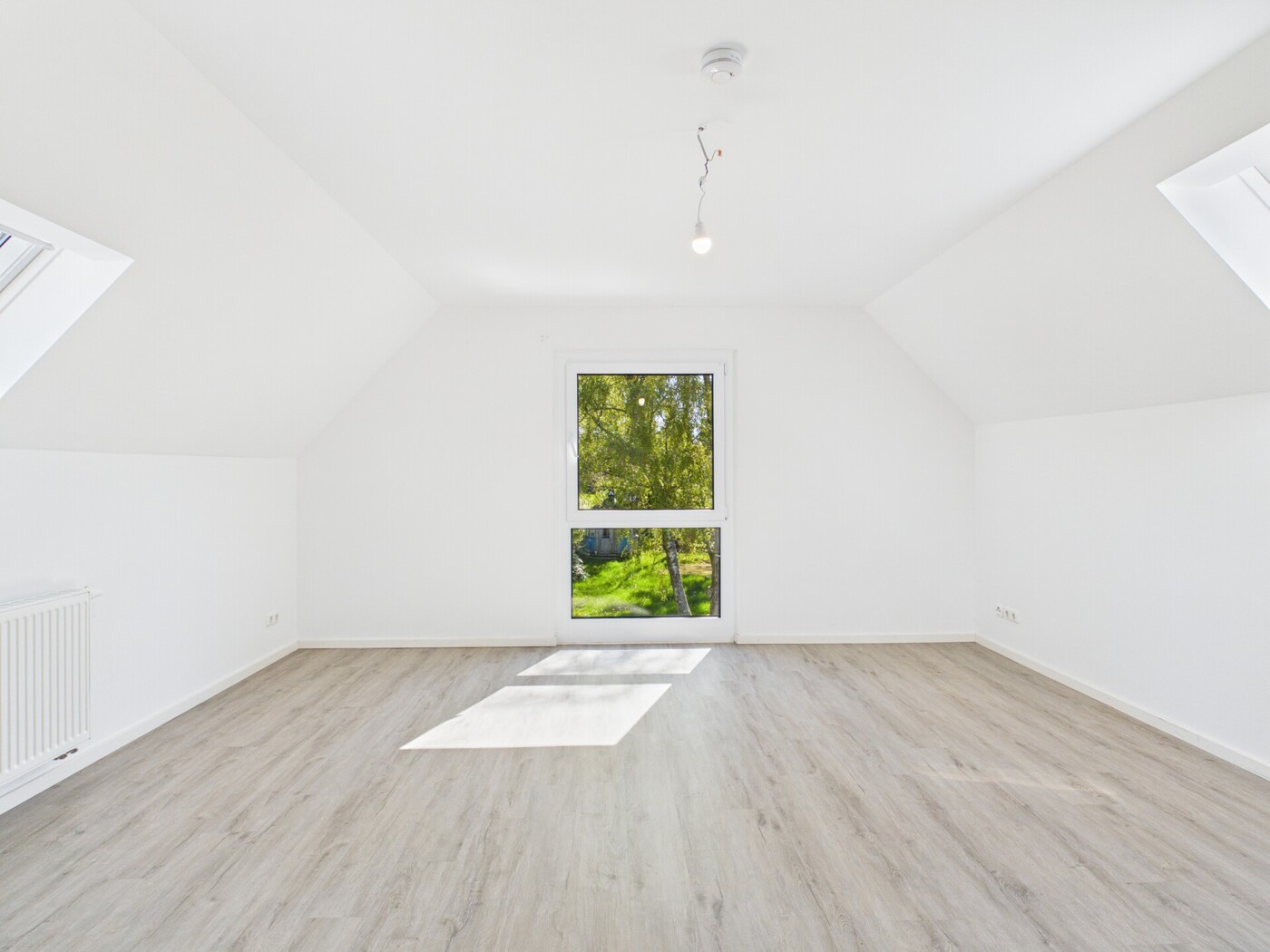 Schlafzimmer 6