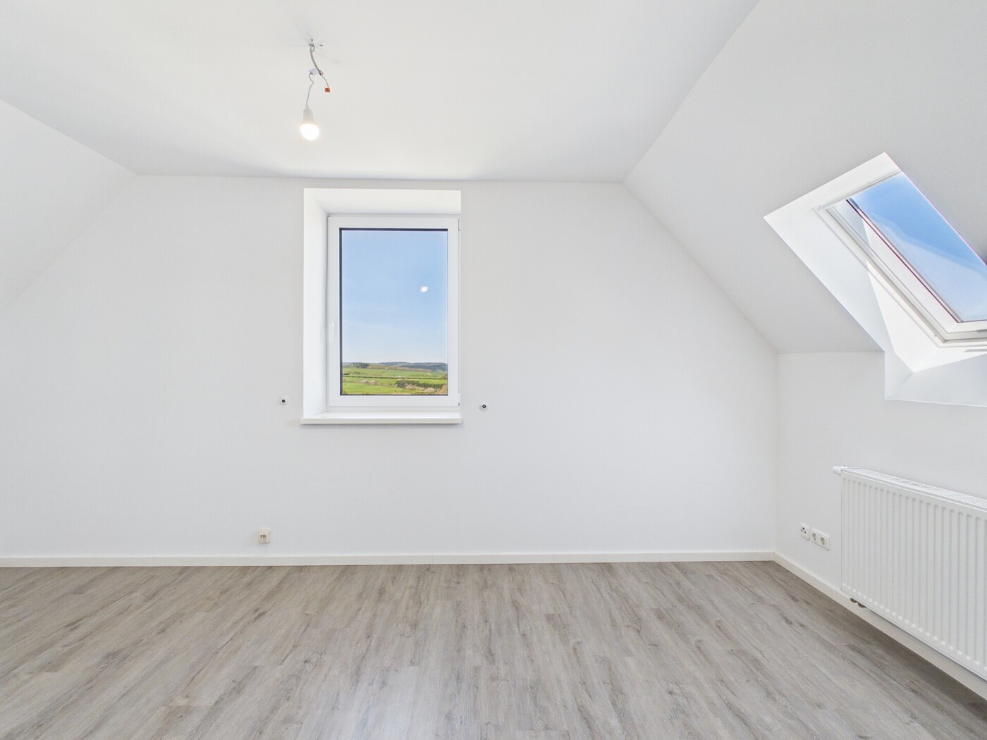 Schlafzimmer 5