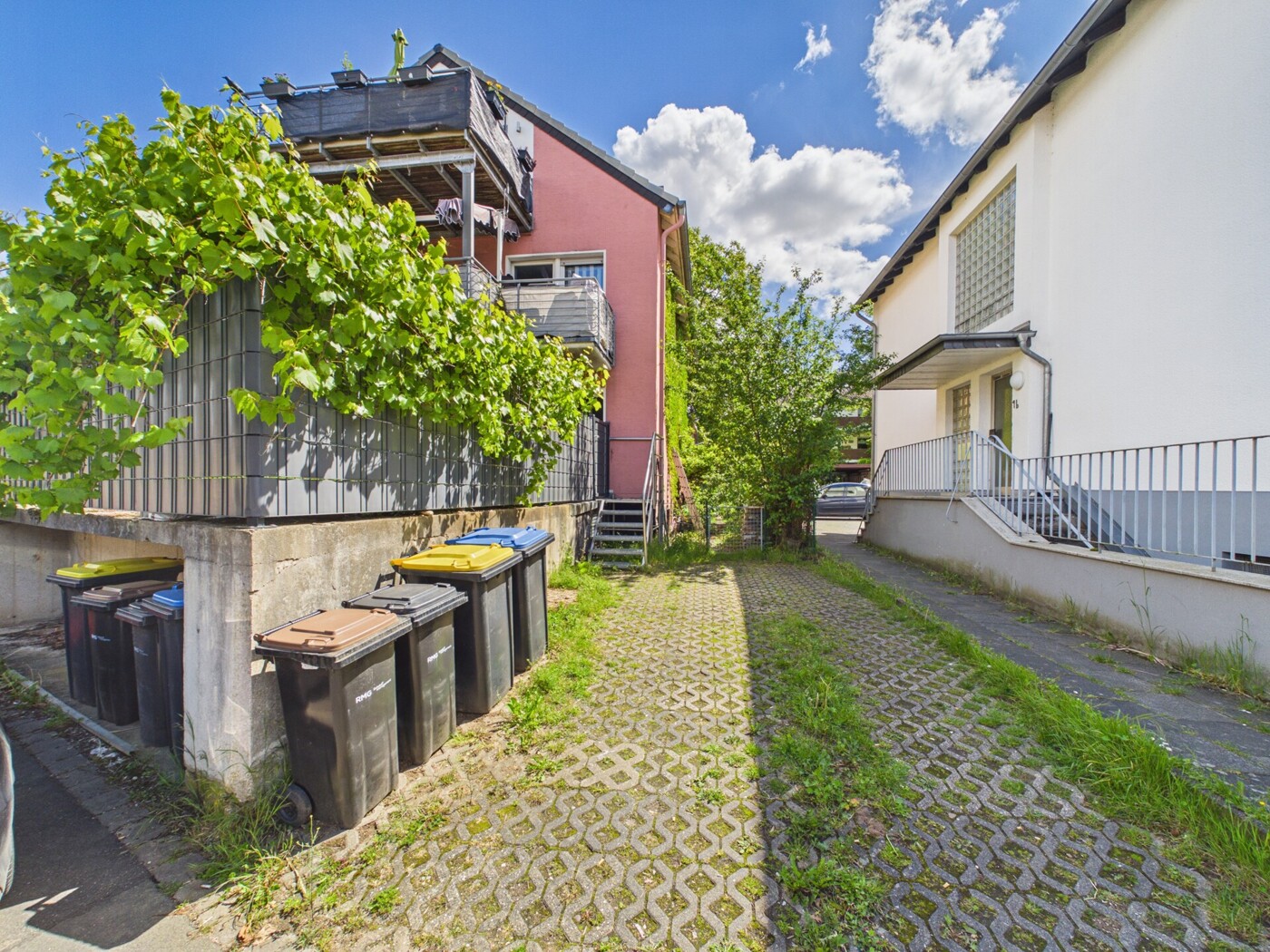 Außenstellplatz und Zugang
