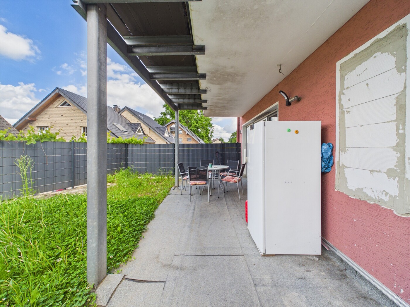 Terrasse mit Grünfläche