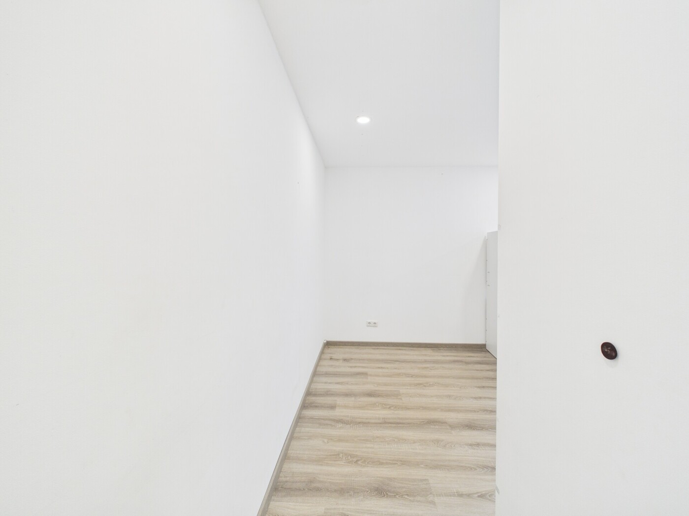 Schlafzimmer links