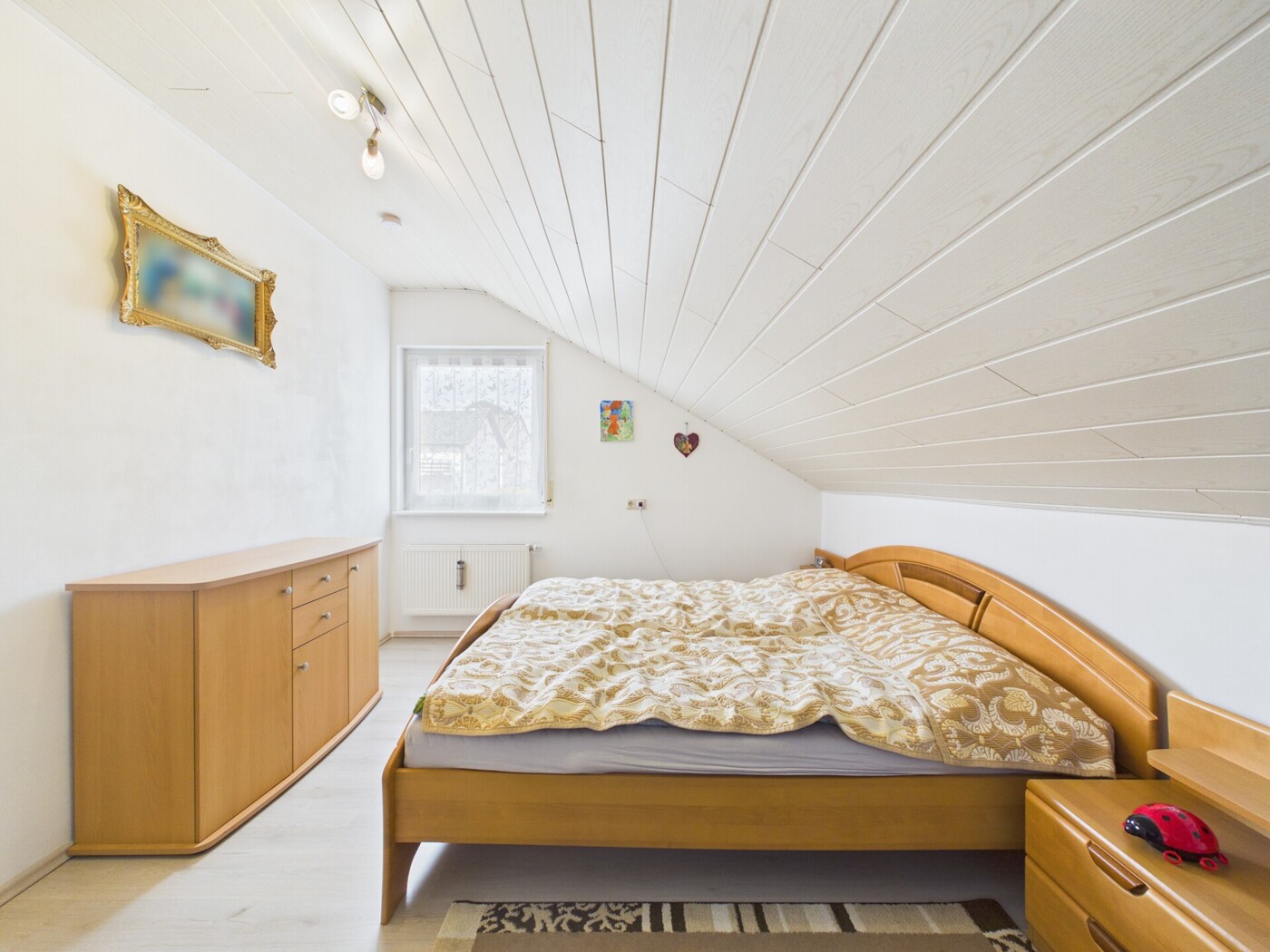 Schlafzimmer 2 DG