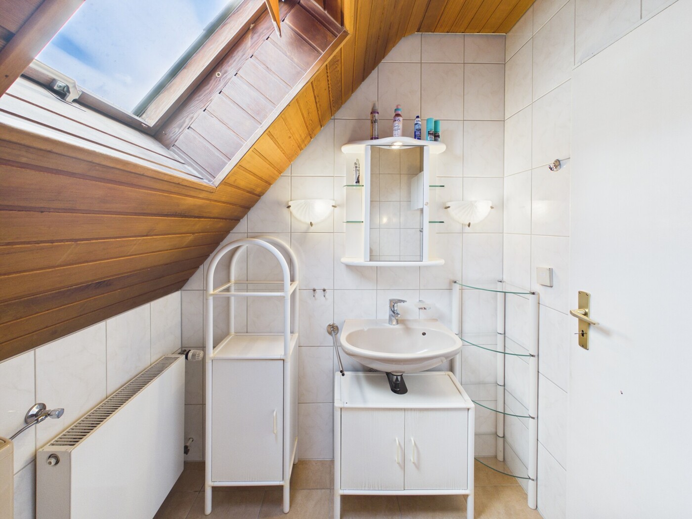 Badezimmer 1 DG