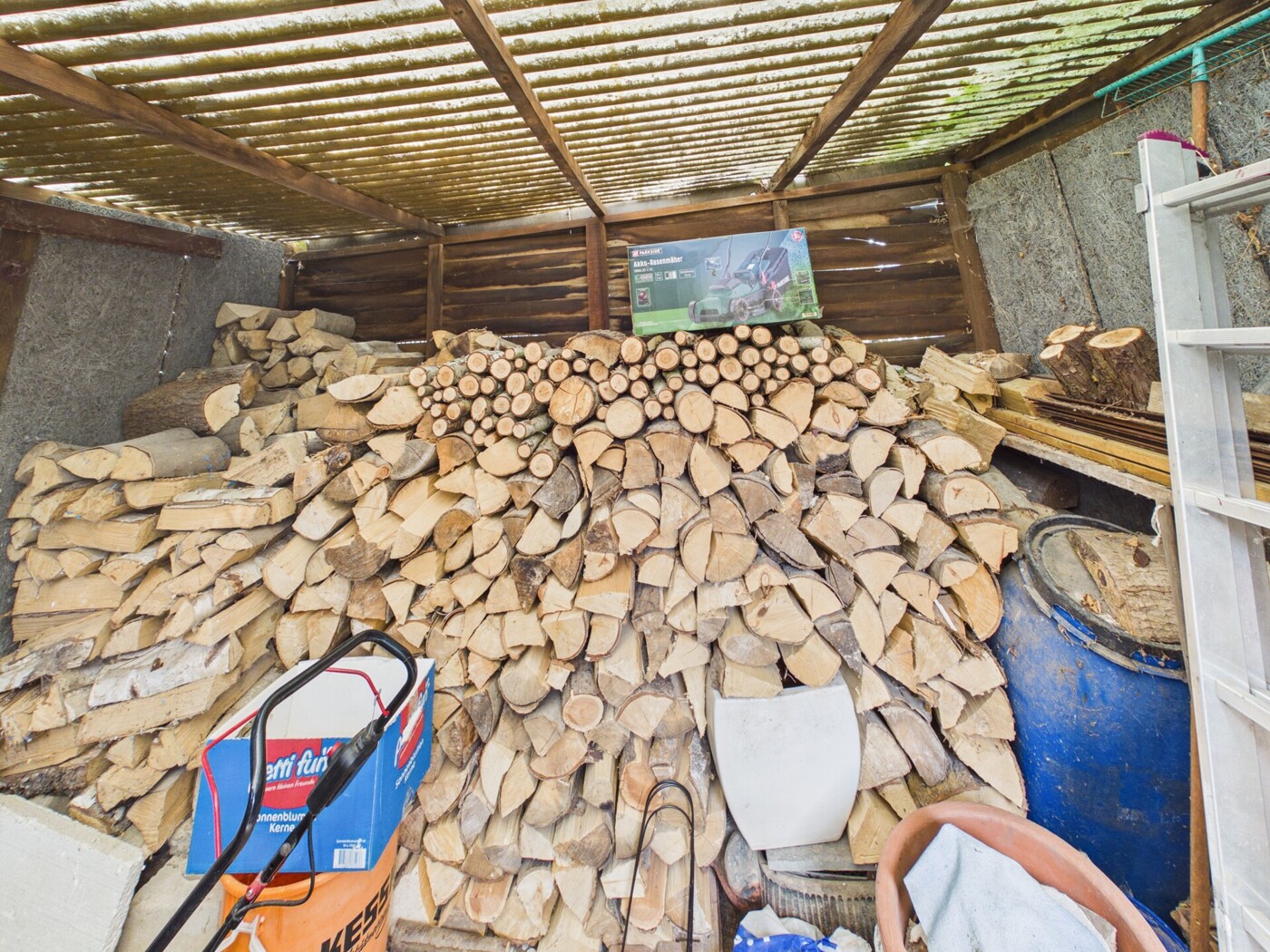 Holzschuppen