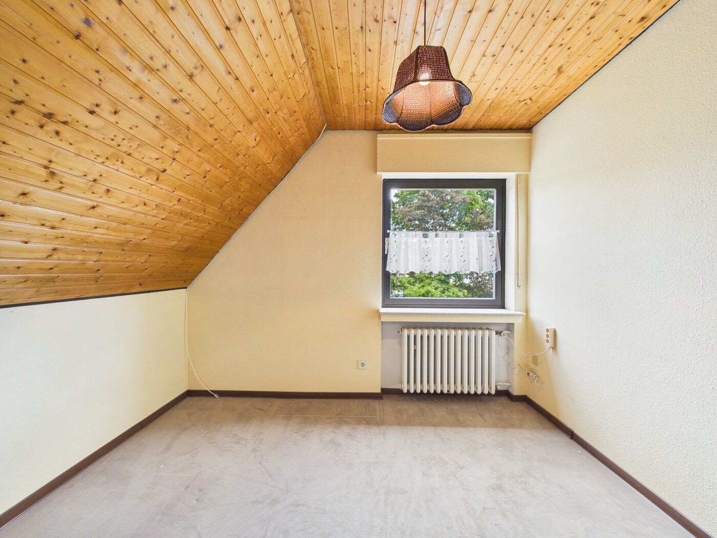 Allzweckzimmer DG