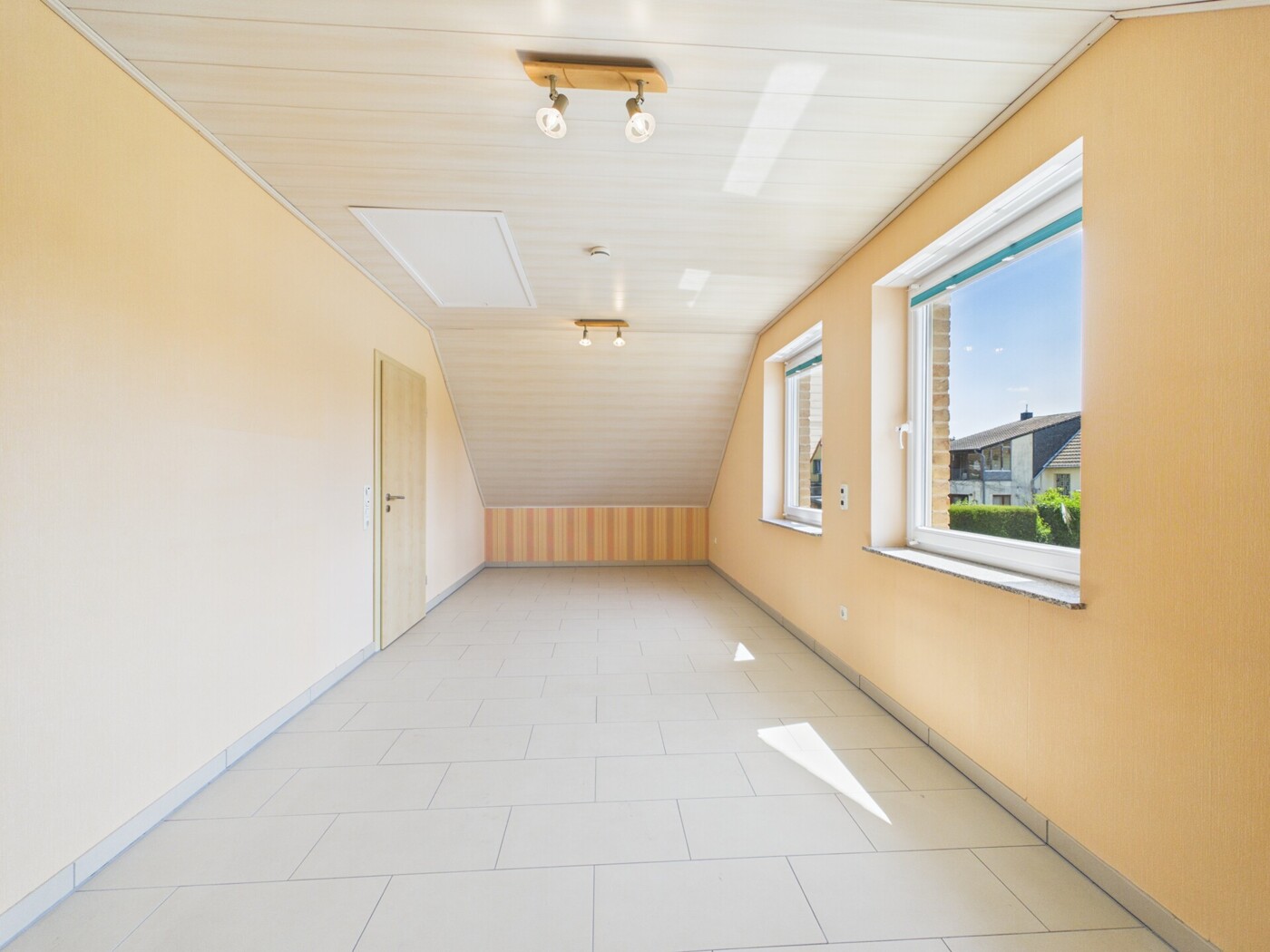 Schlafzimmer 2 DG