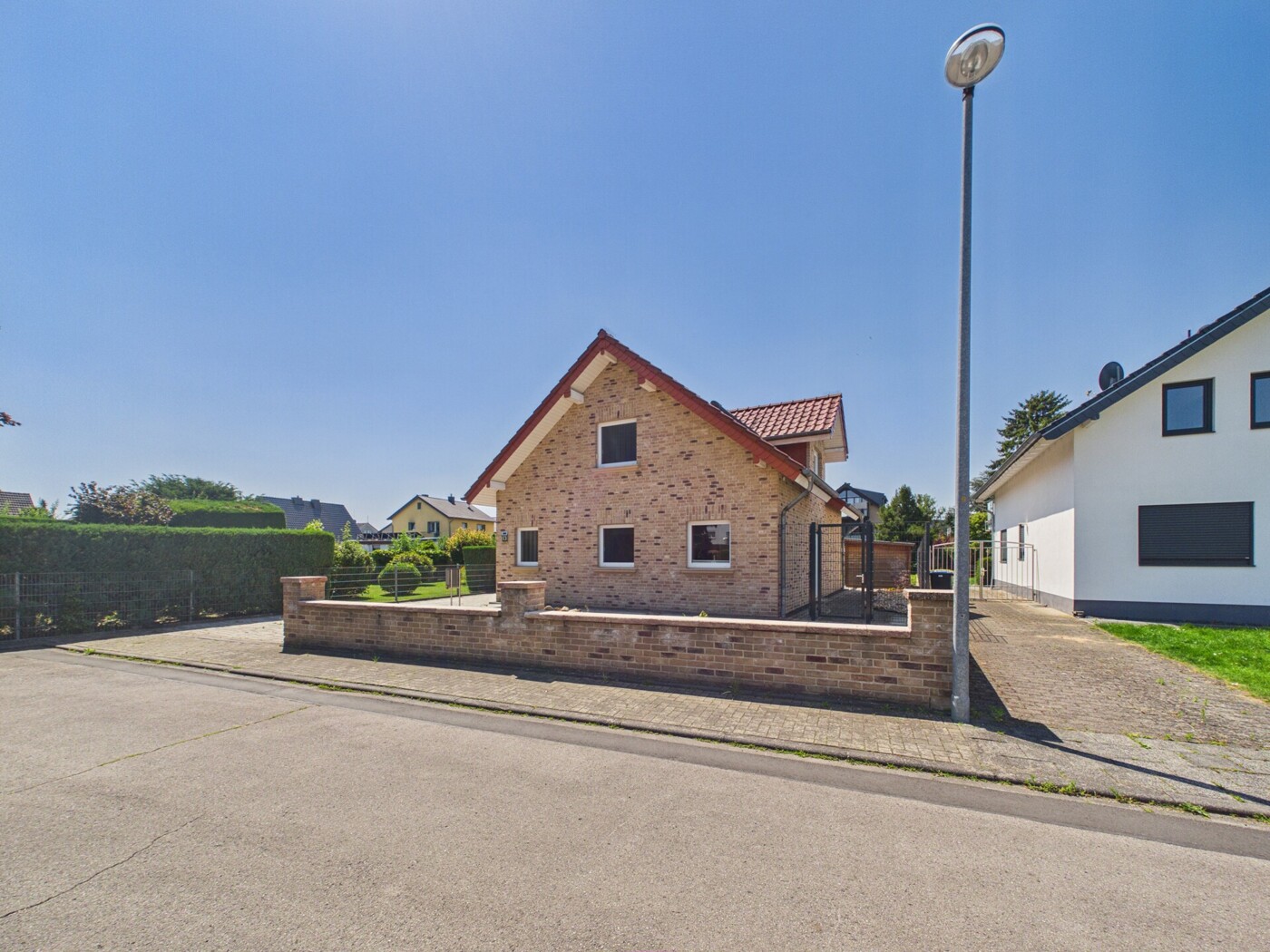 Straßenansicht