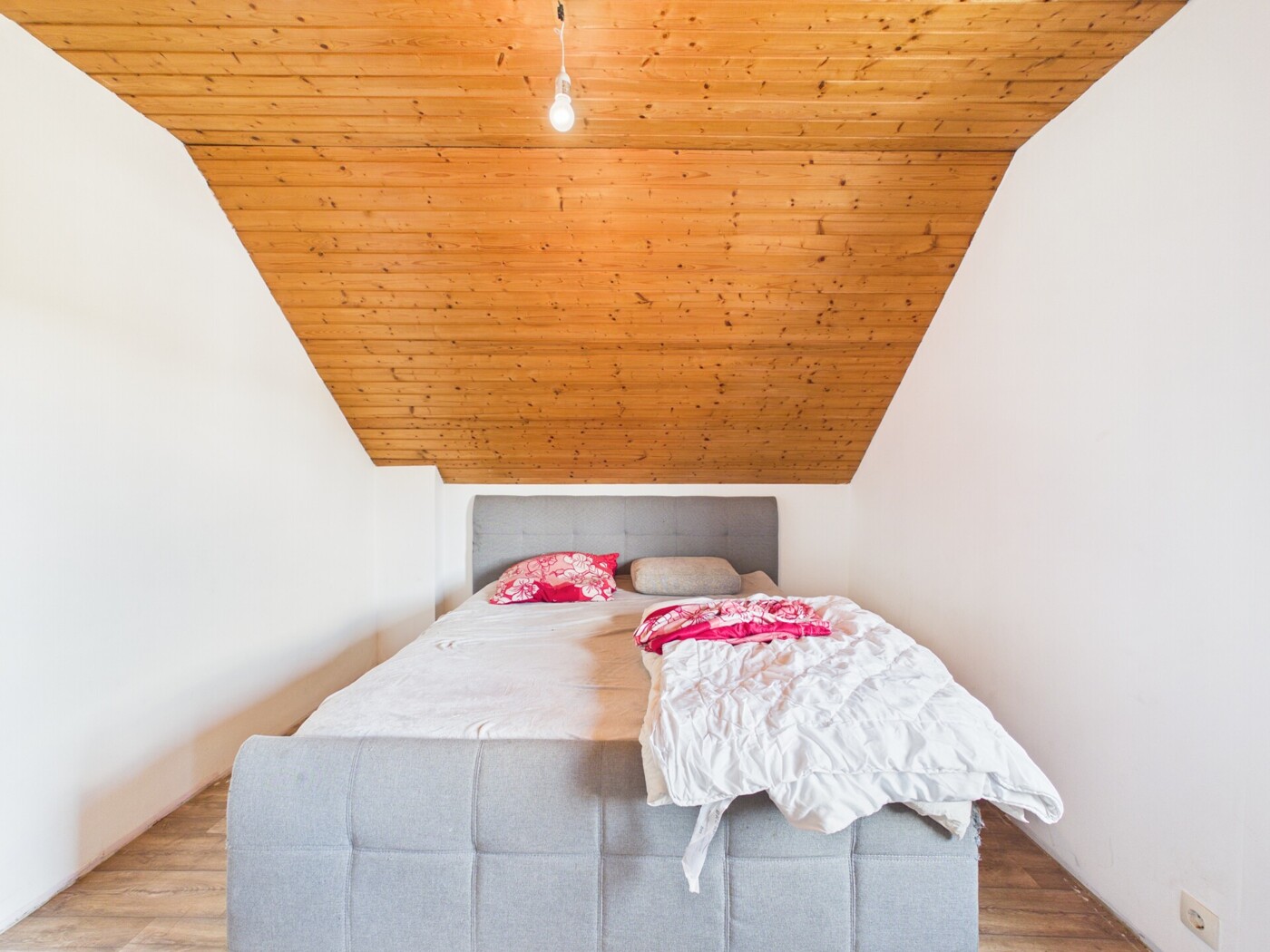 Schlafzimmer 4 DG