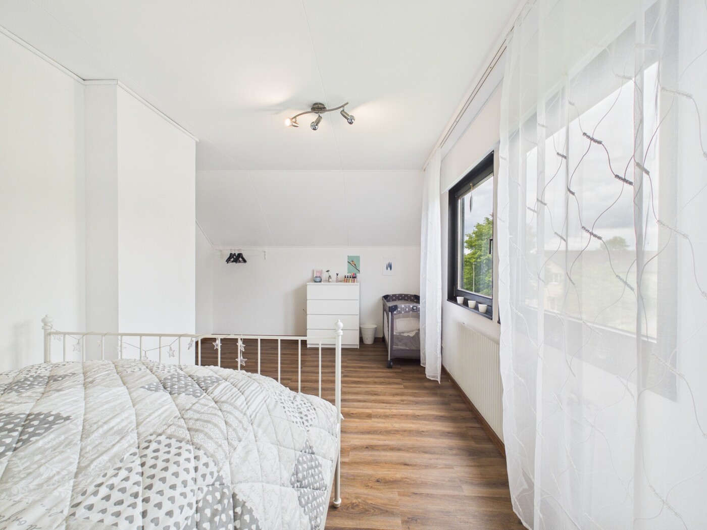 Schlafzimmer 3 DG