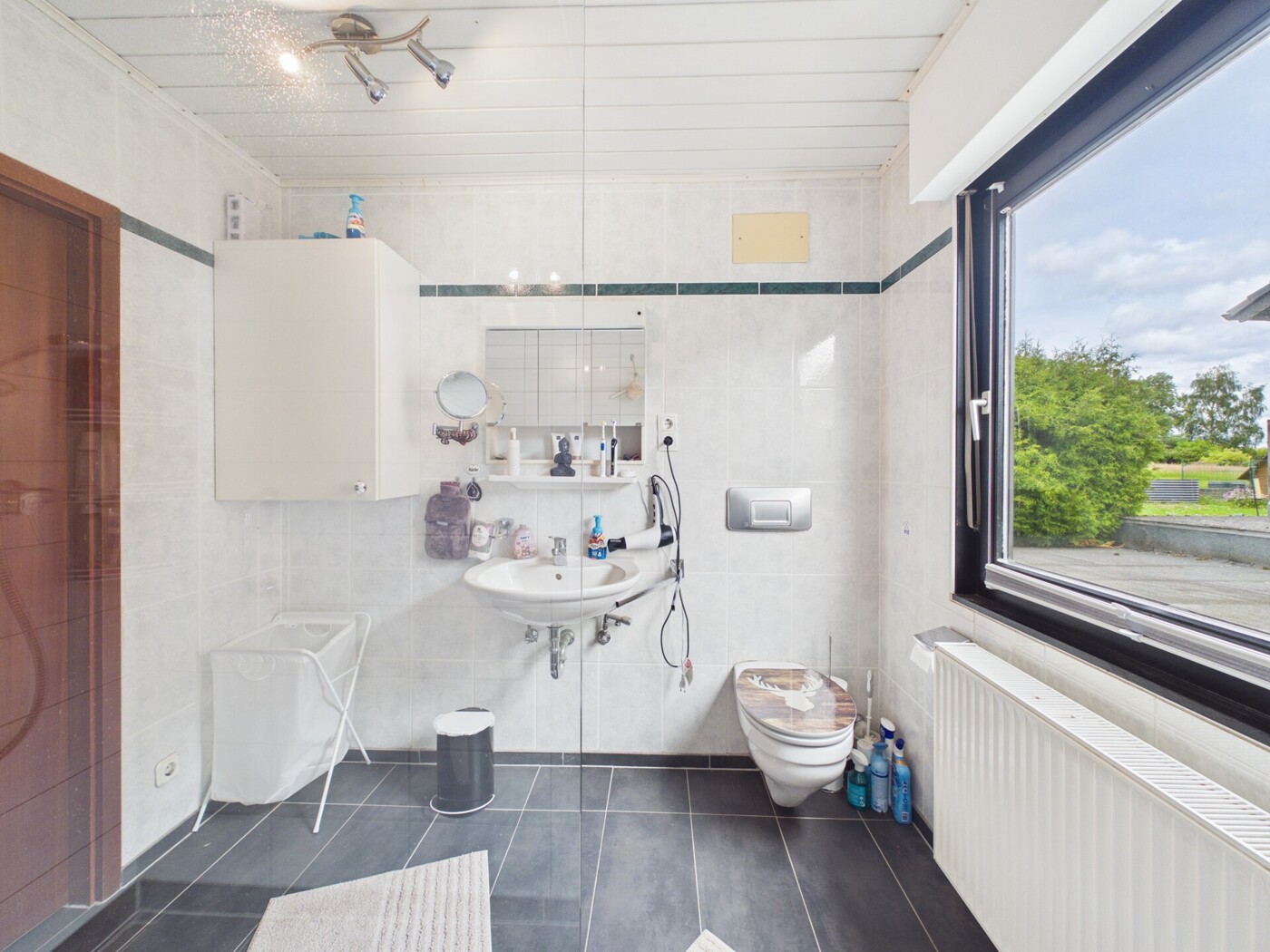 Badezimmer EG