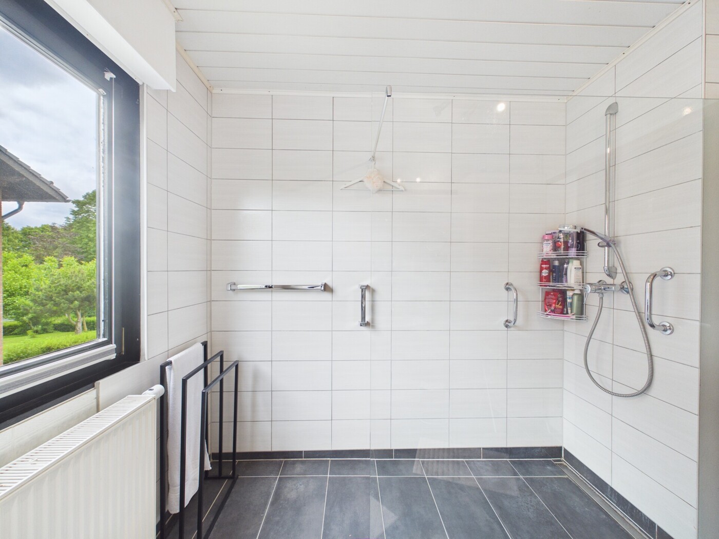 Badezimmer EG