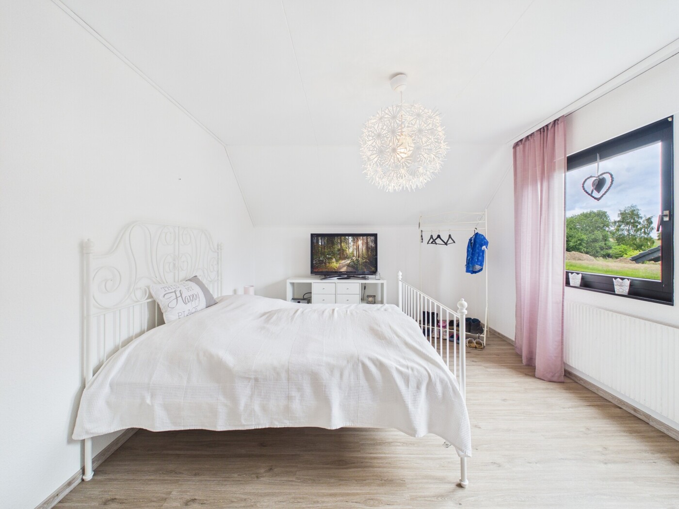 Schlafzimmer 4 DG