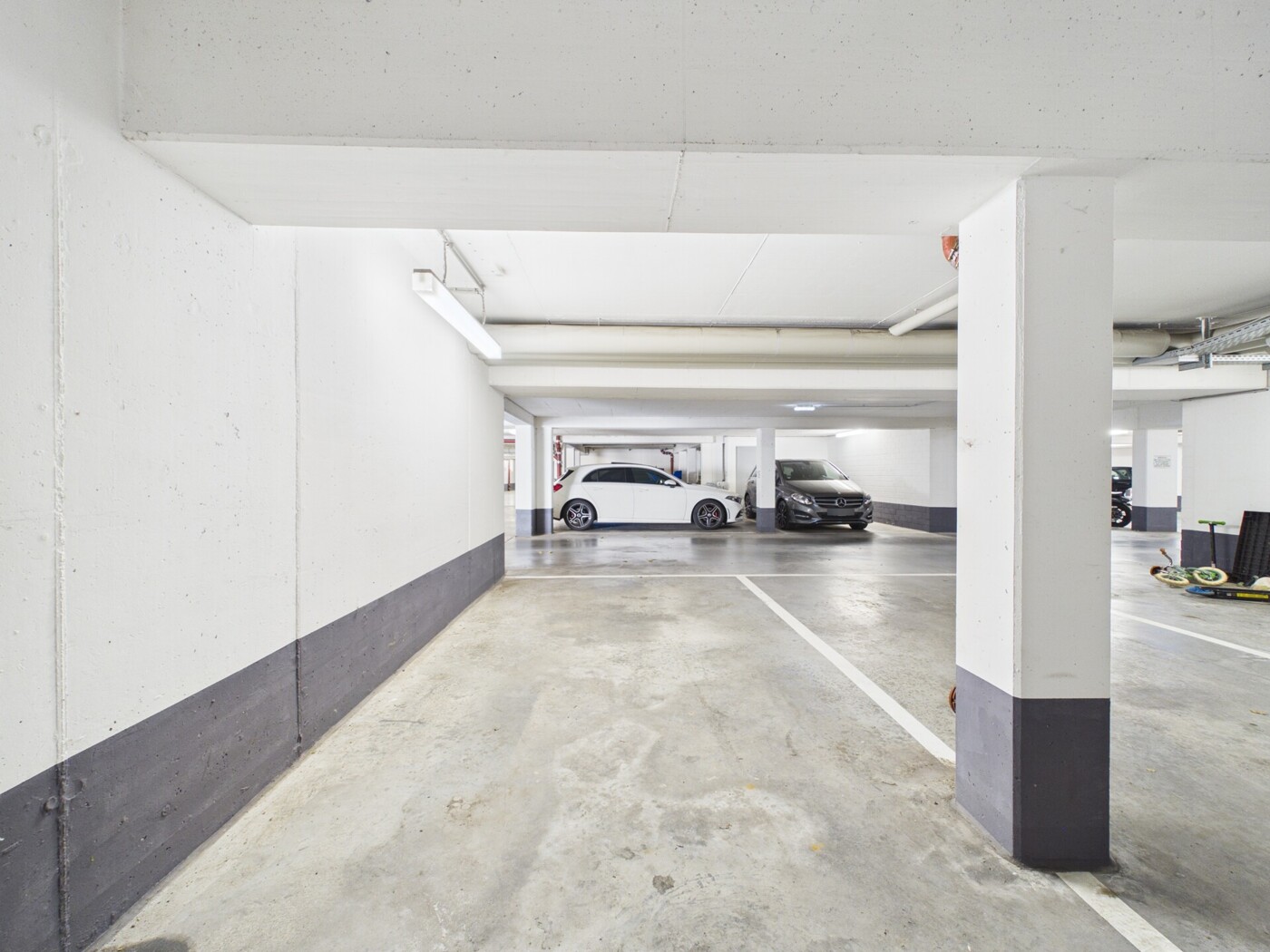 Tiefgaragenstellplatz