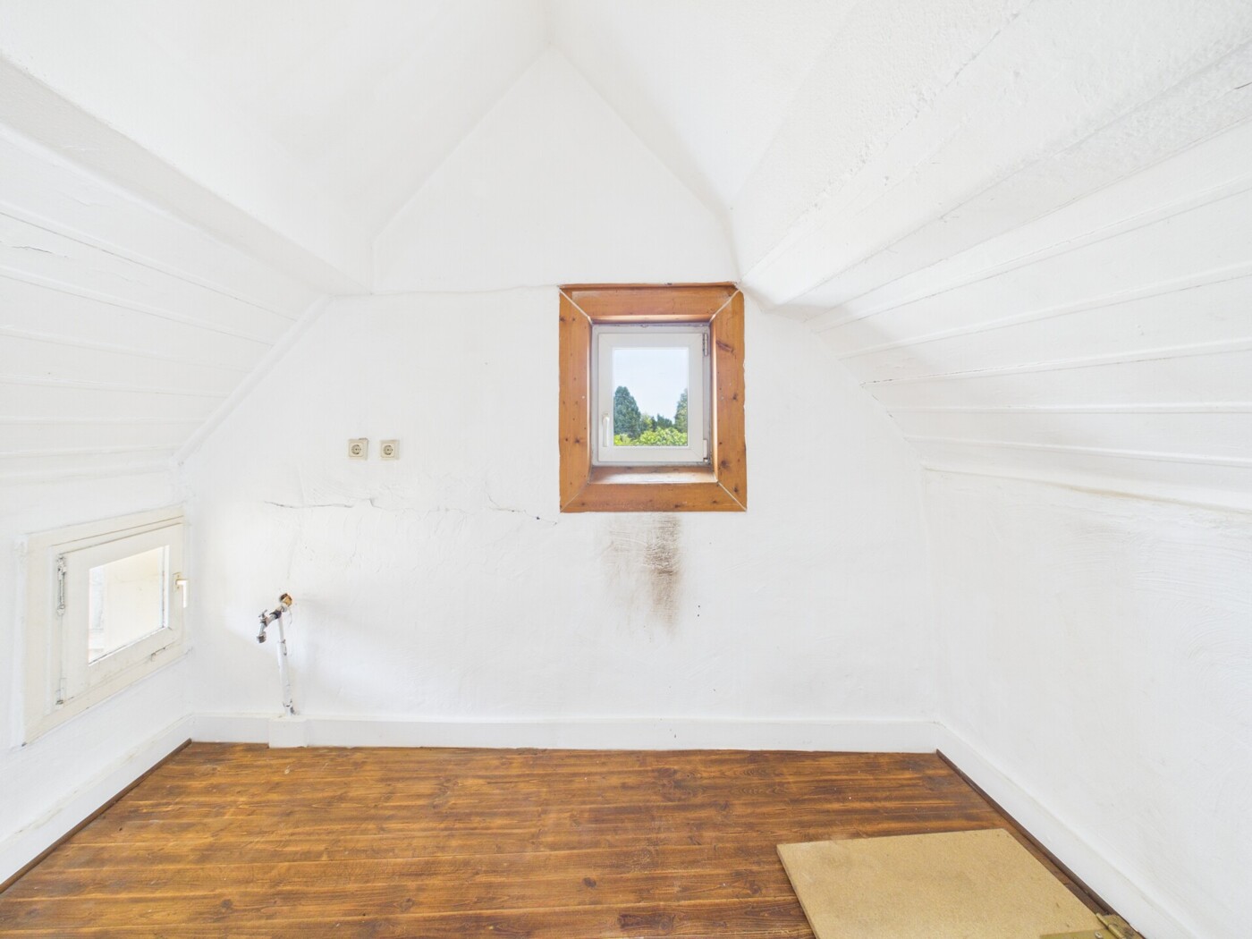 Schlafzimmer 1 DG Nebenhaus
