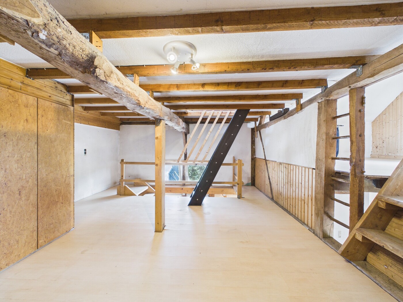 Ankleideraum OG Haupthaus