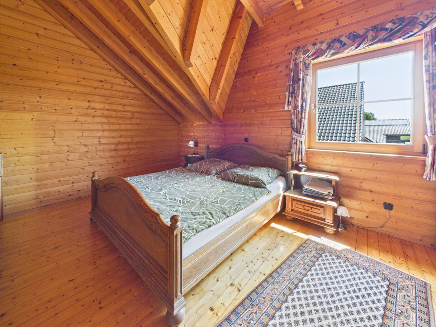 Schlafzimmer 1 DG Haupthaus