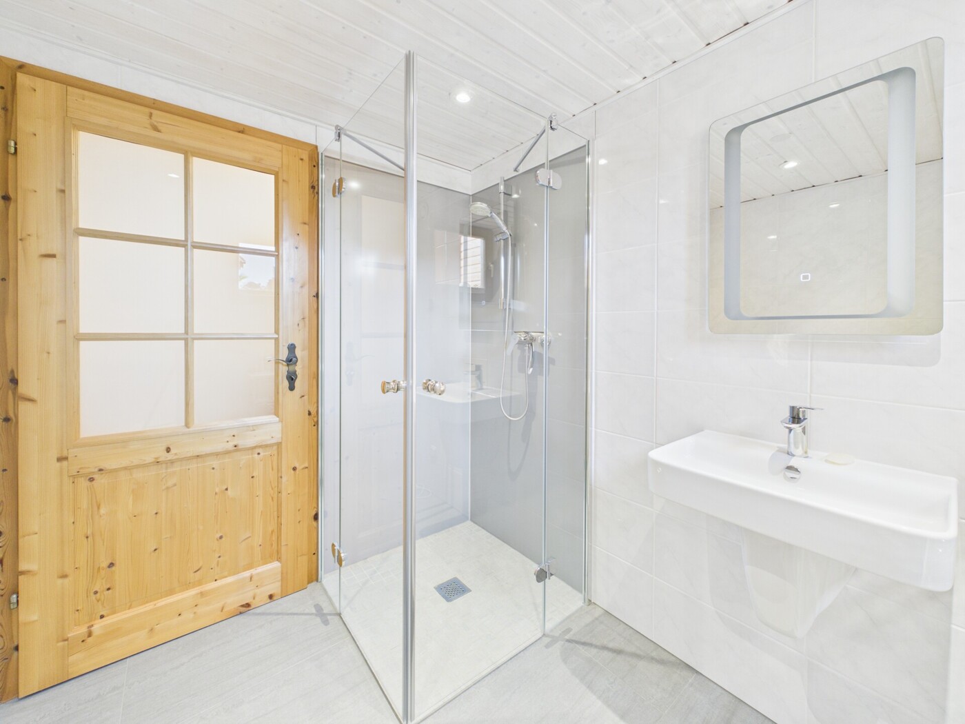Badezimmer 3 KG Haupthaus