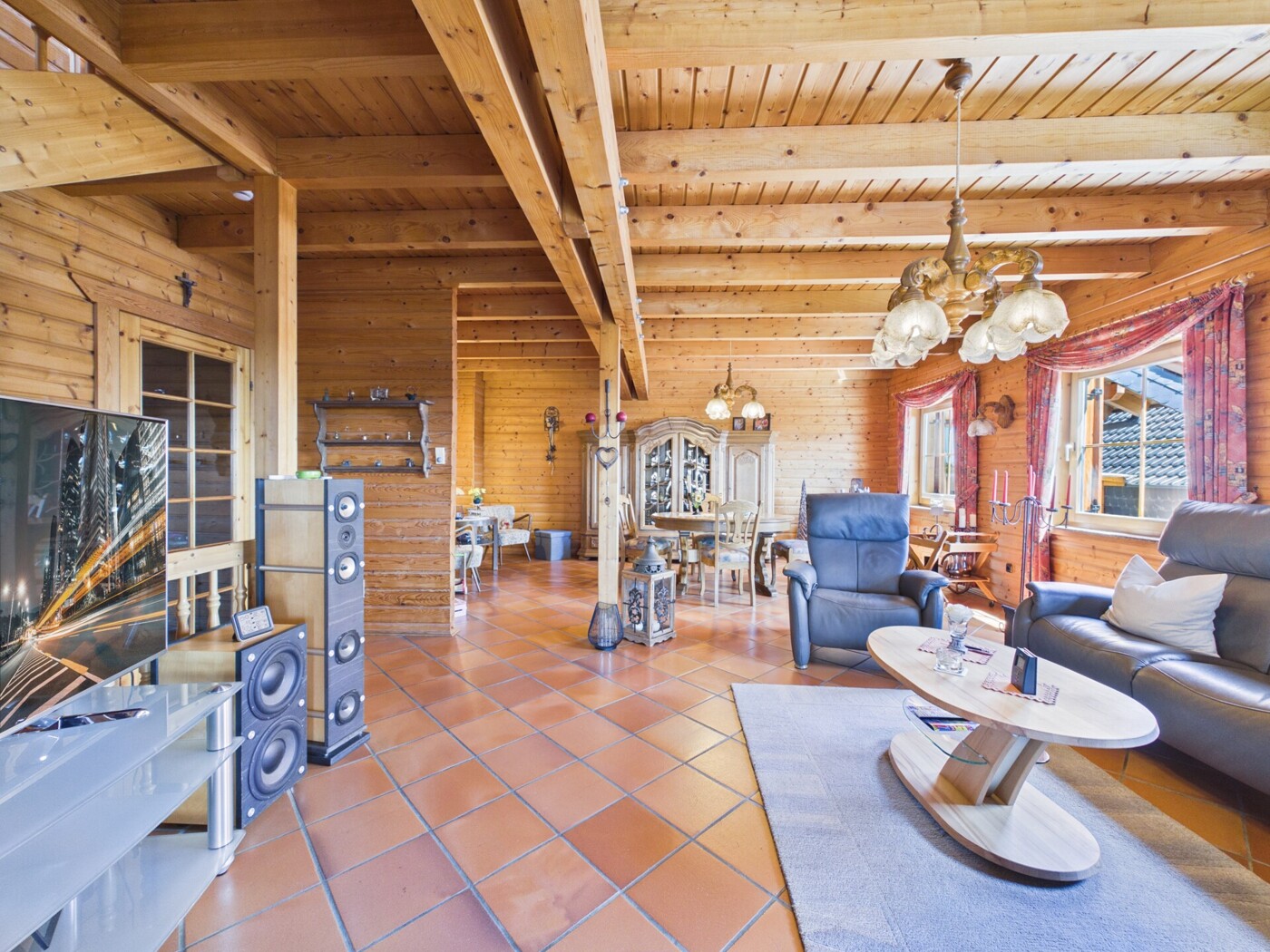 Wohn- und Essbereich EG Haupthaus