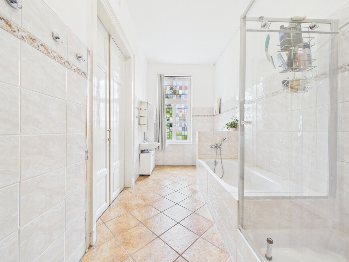 Badezimmer 2 OG Wohnhaus