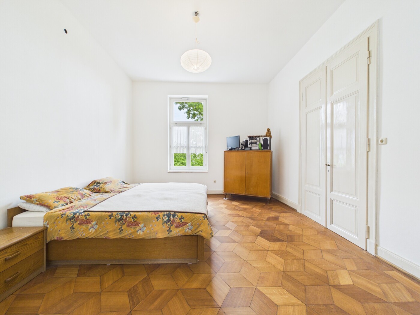 Schlafzimmer 2 OG Wohnhaus