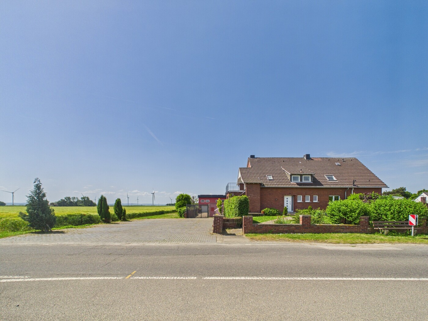 Straßenansicht