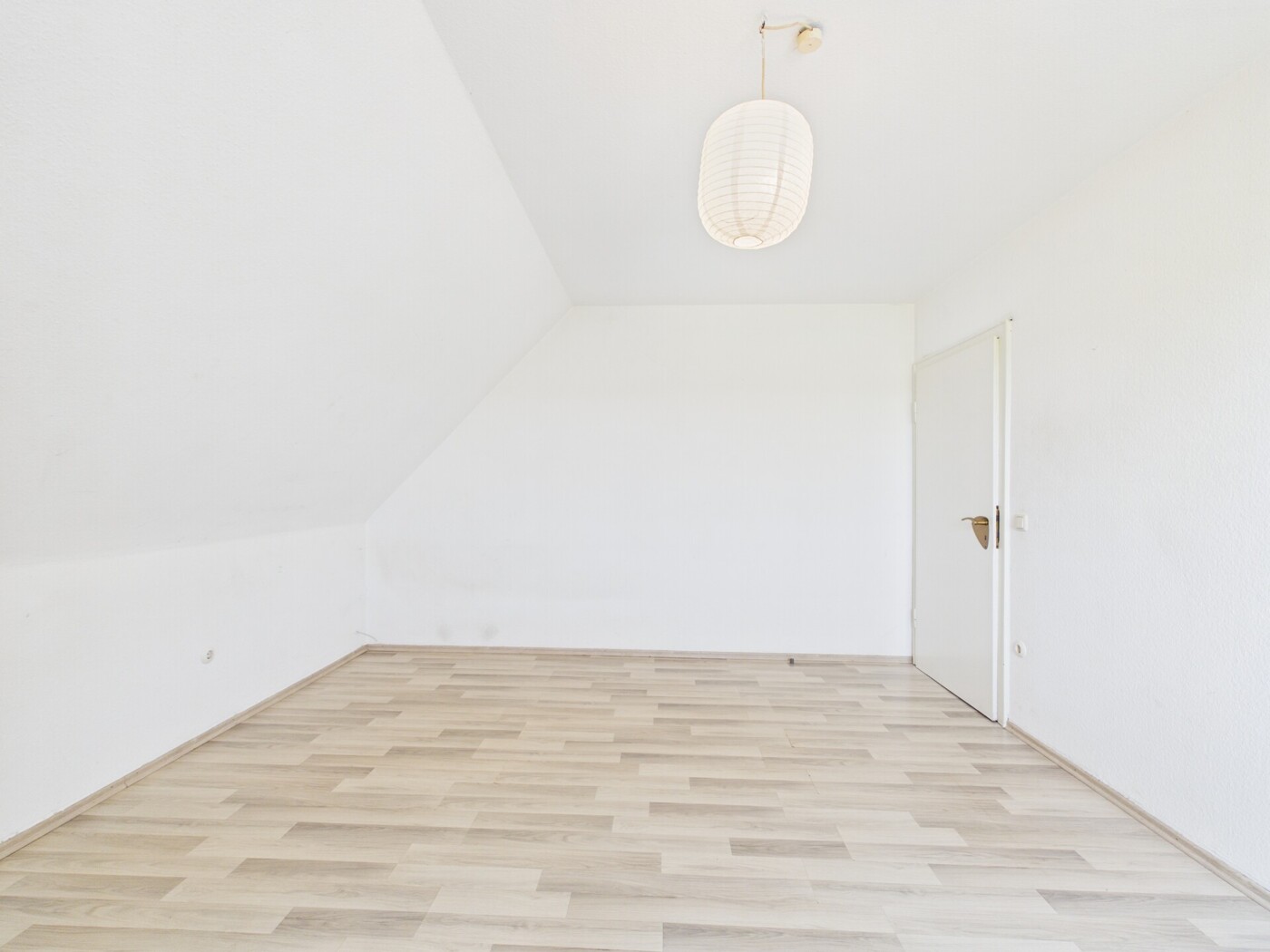 Schlafzimmer DG