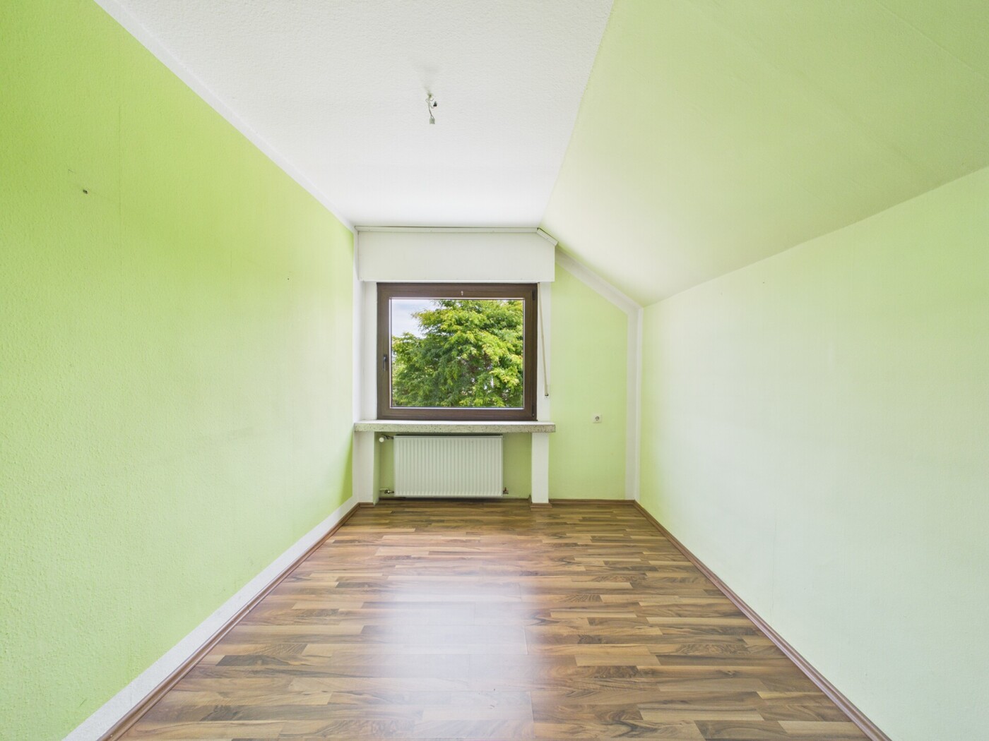 Schlafzimmer 1 DG