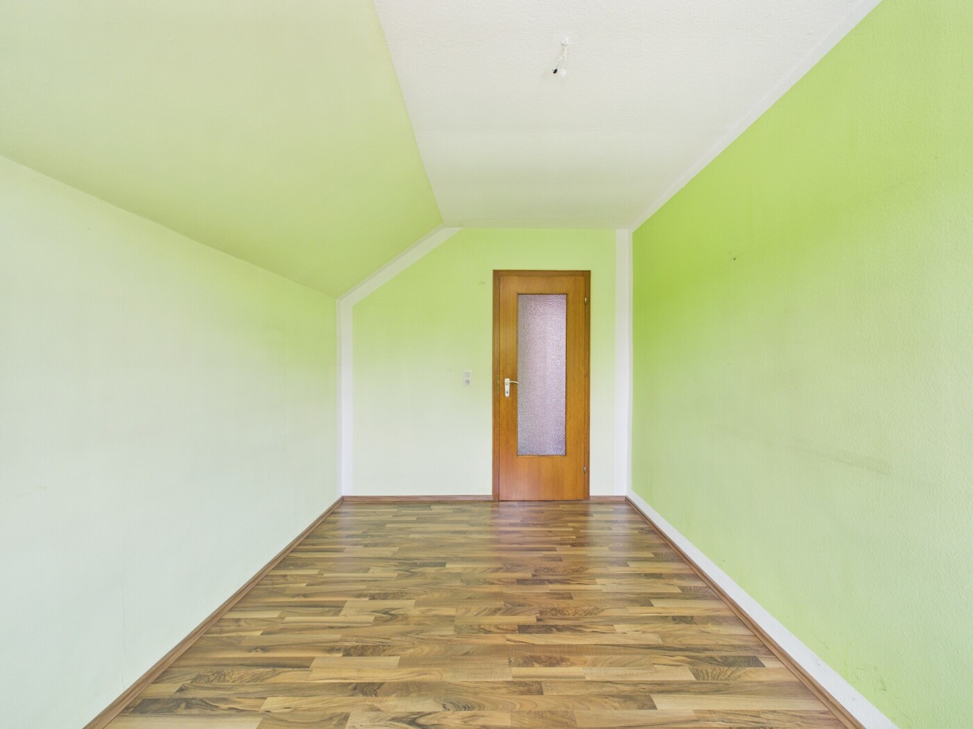 Schlafzimmer 1 DG