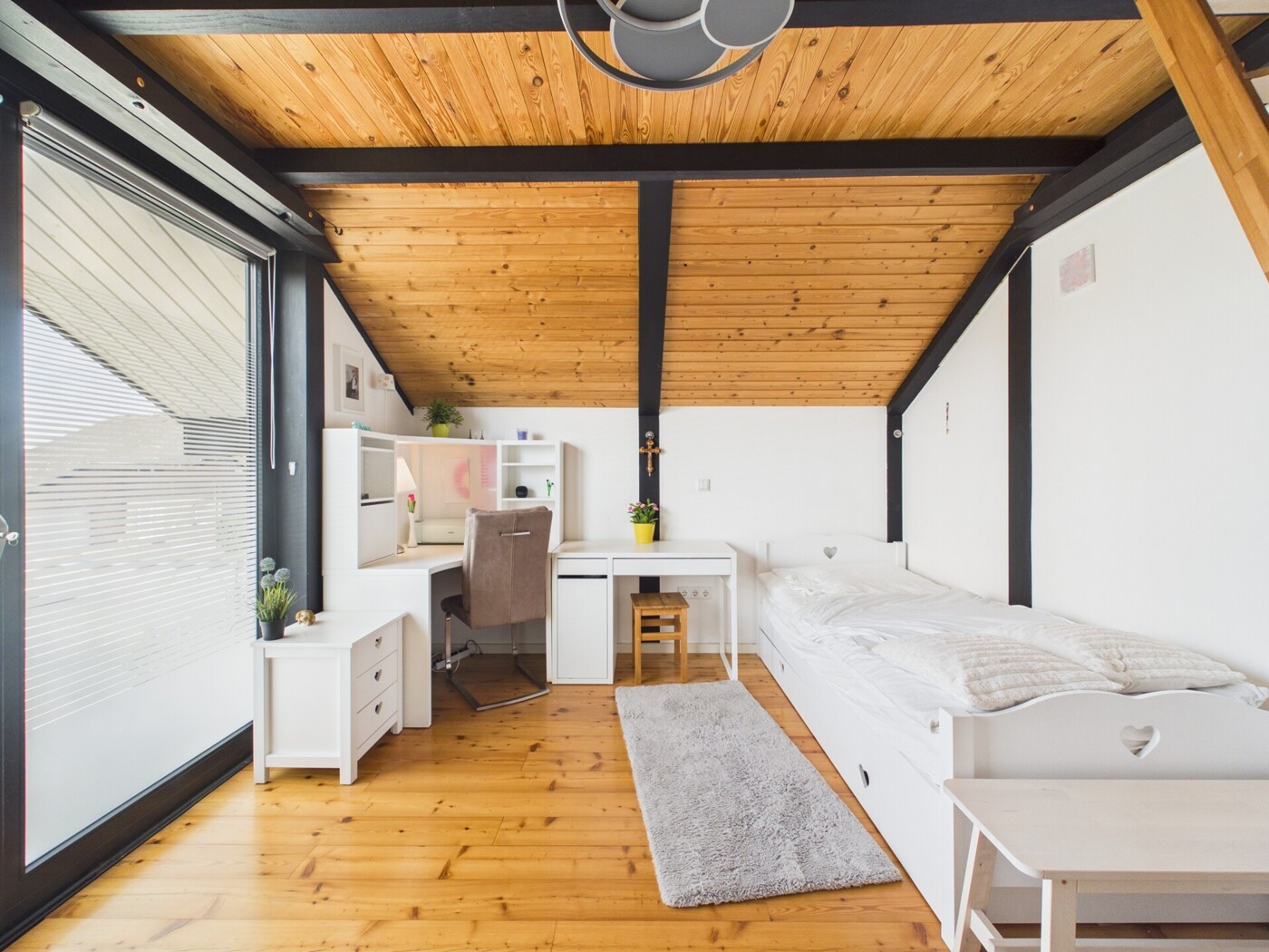 Schlafzimmer 2 DG